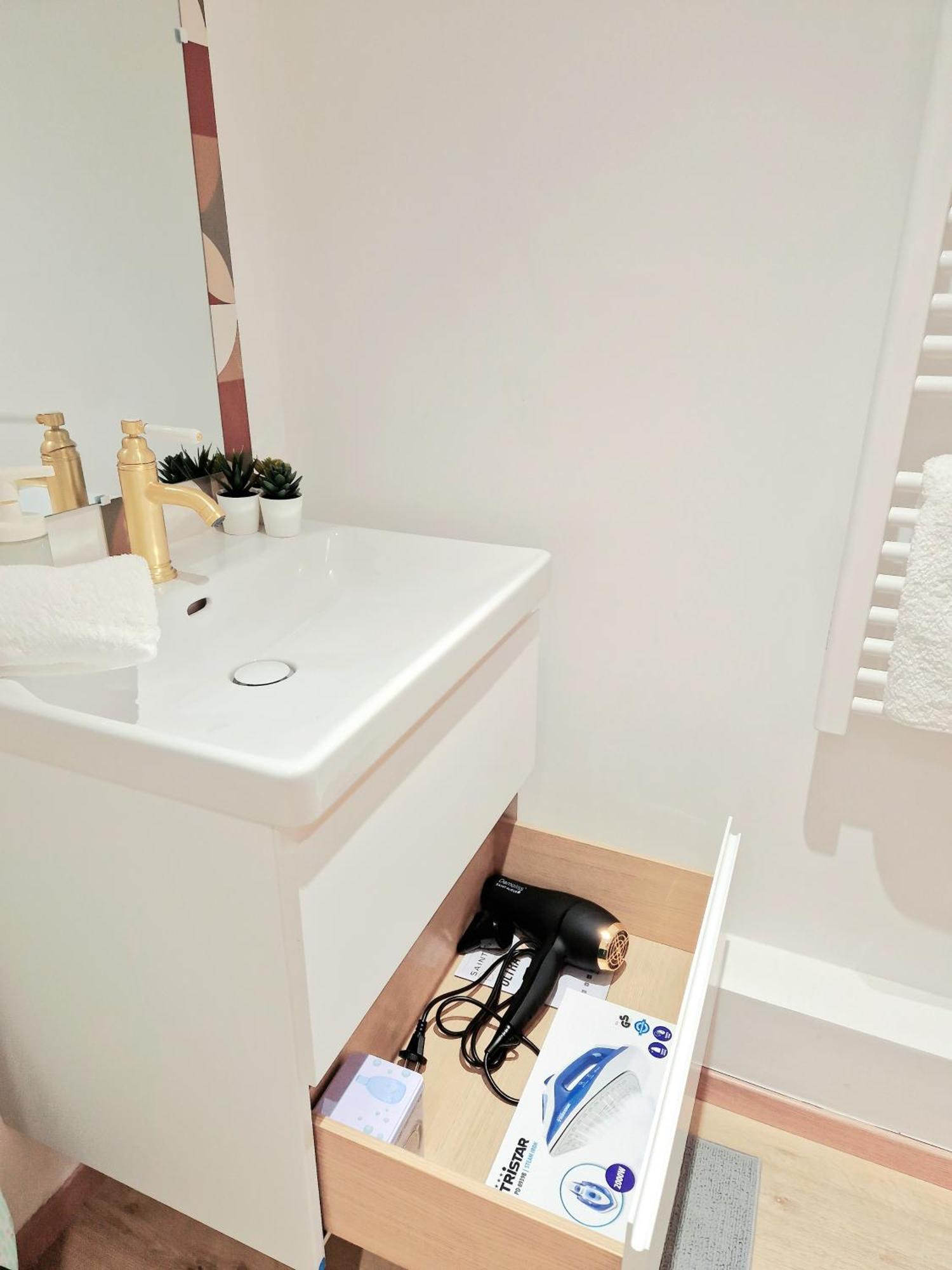 L'Elementaire, Appartement Chic Et Central Mulhouse Ngoại thất bức ảnh