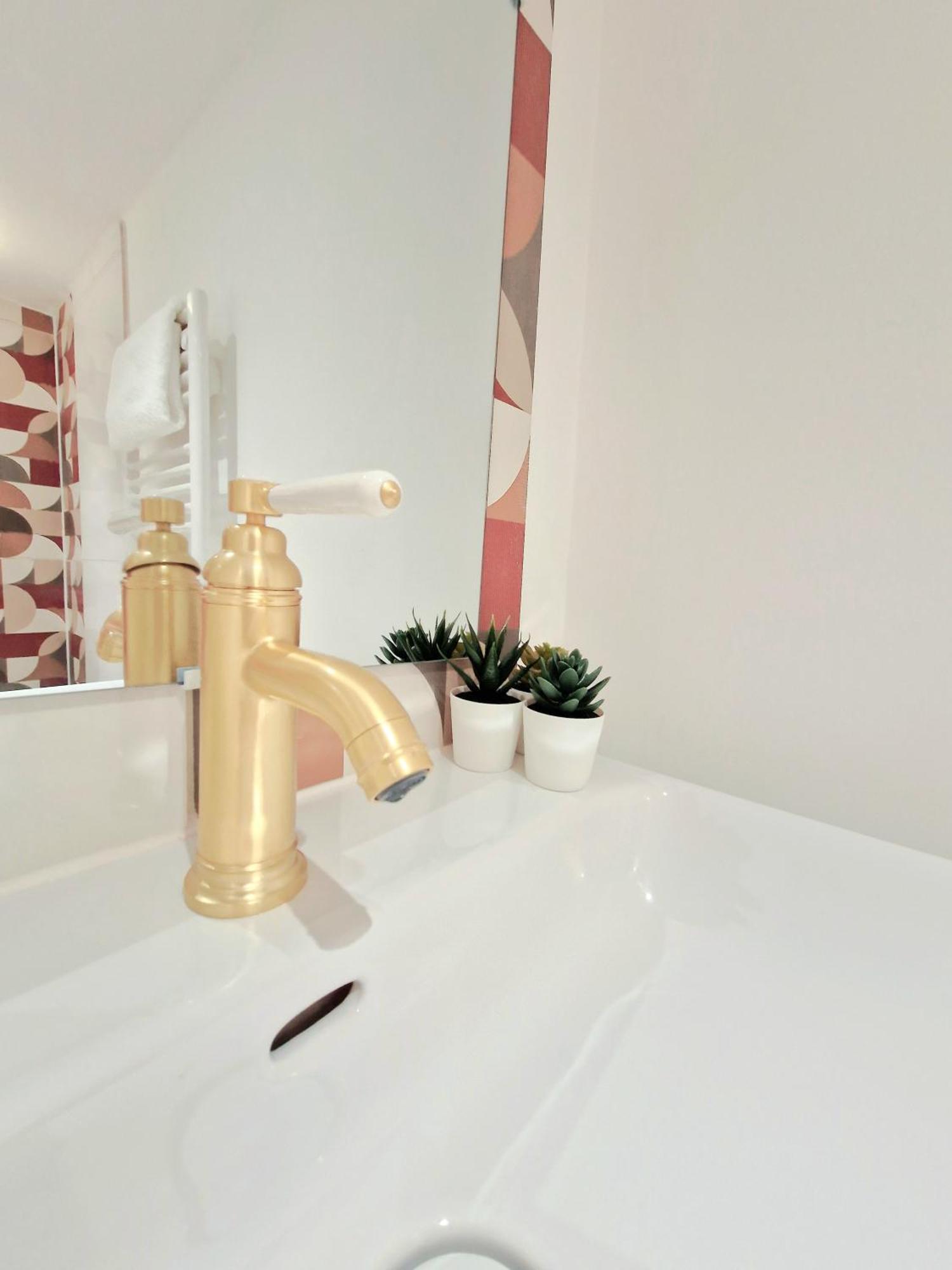 L'Elementaire, Appartement Chic Et Central Mulhouse Ngoại thất bức ảnh